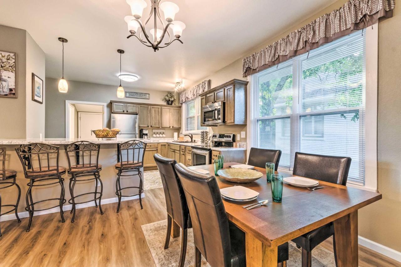 Remodeled Downtown Hot Springs Home With Porch Esterno foto