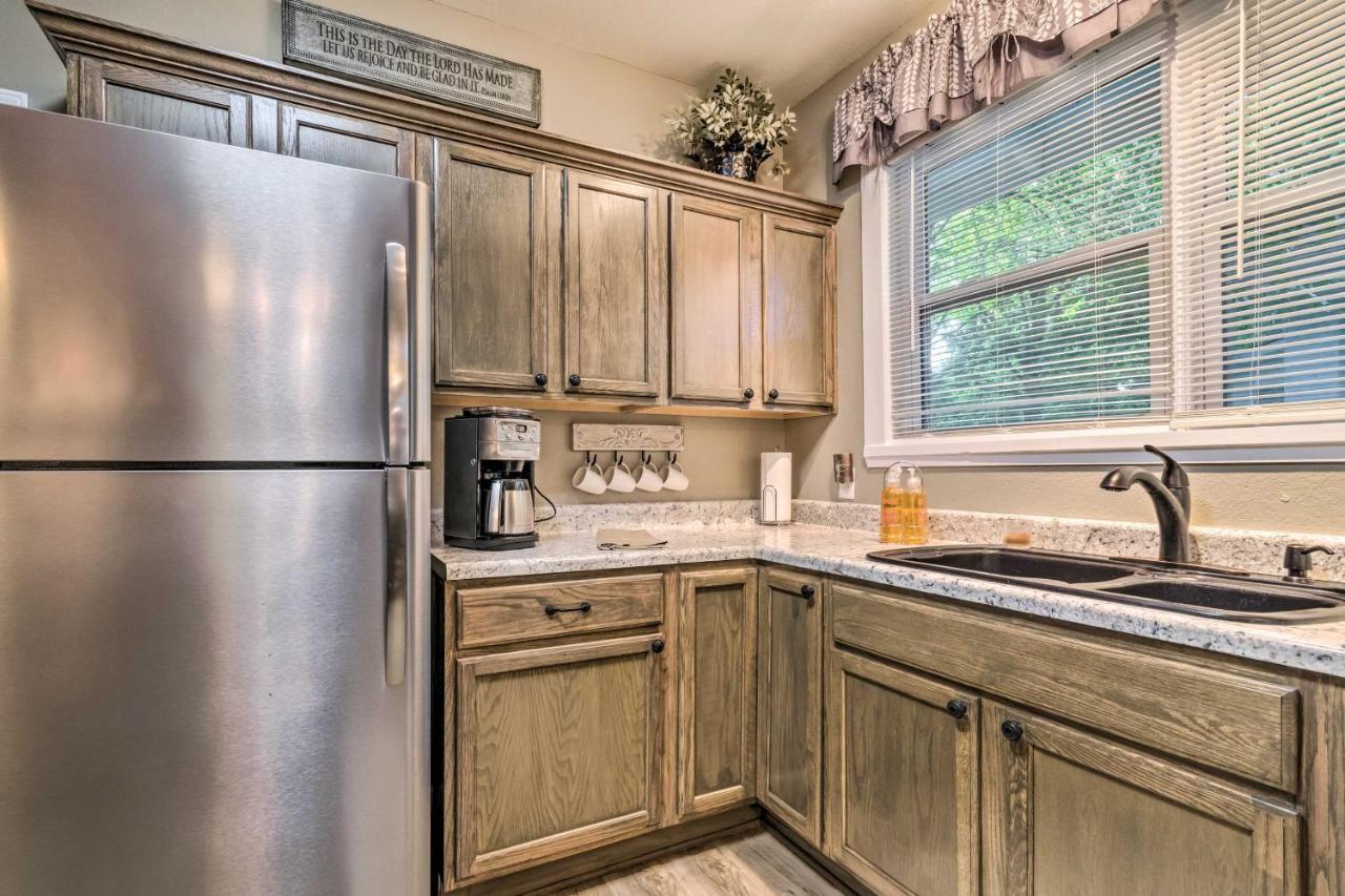 Remodeled Downtown Hot Springs Home With Porch Esterno foto