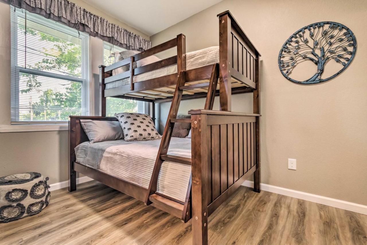 Remodeled Downtown Hot Springs Home With Porch Esterno foto