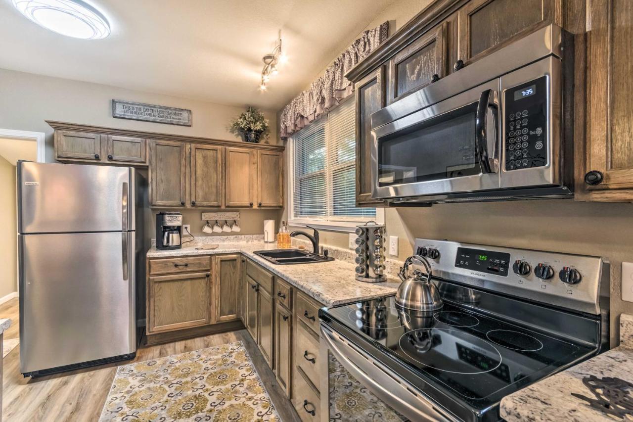 Remodeled Downtown Hot Springs Home With Porch Esterno foto